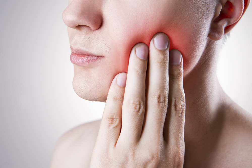 儘早進行牙周病治療可以解決牙齦萎縮問題